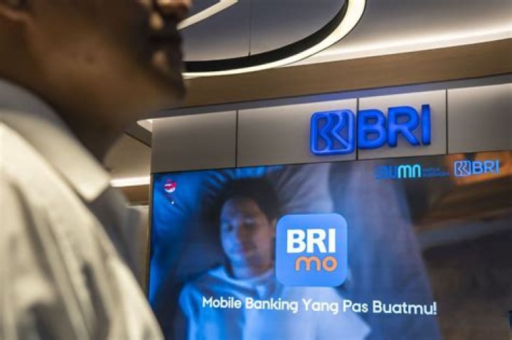 Apa bedanya BRImo dan BRI Mobile?