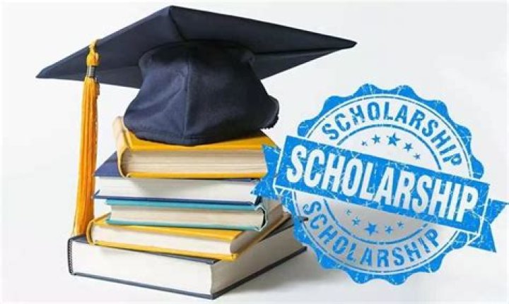 Can you get scholarships while in high school?