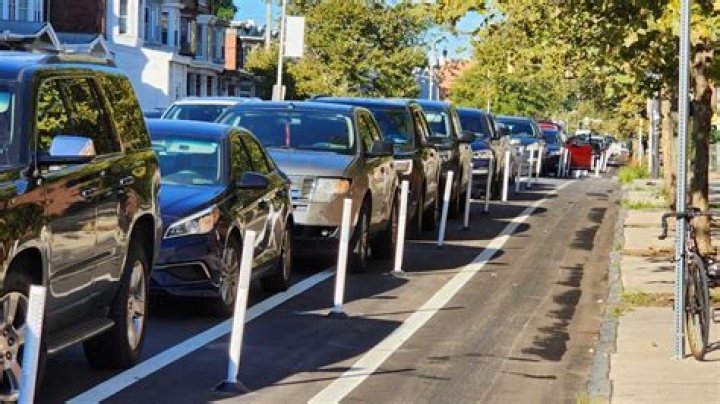 Can you park in a snow route Toronto?