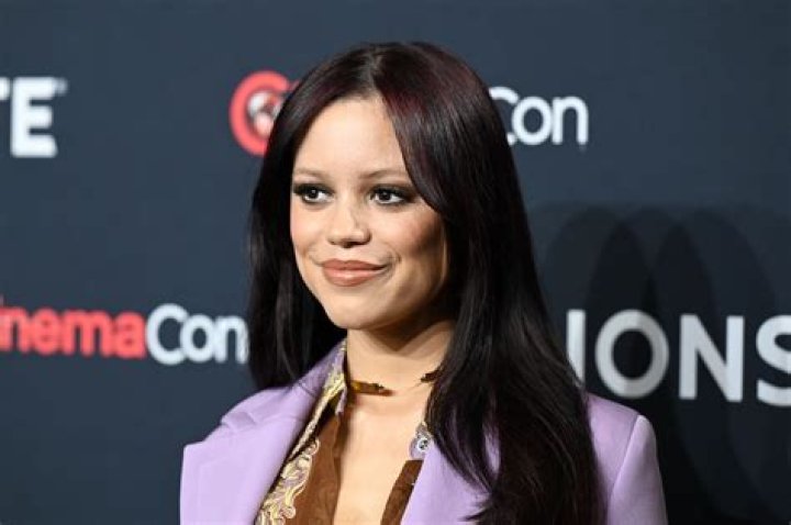 Did Spock shave his eyebrows?