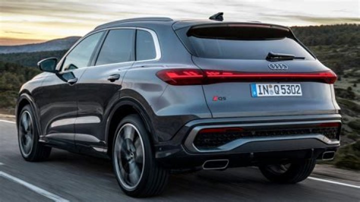 Does Audi make a hybrid q5?