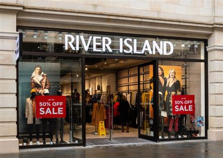 Does River Island do international delivery?