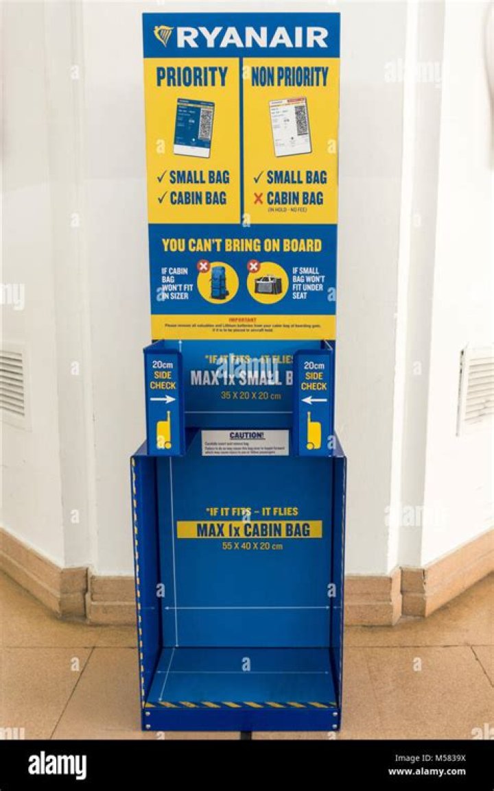 Does Ryanair accept debit cards?