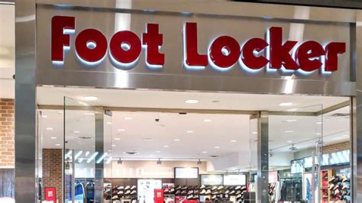 How many Foot Locker stores are there in the US?