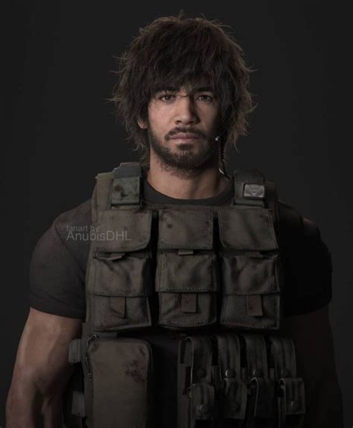 How old is Carlos Oliveira?