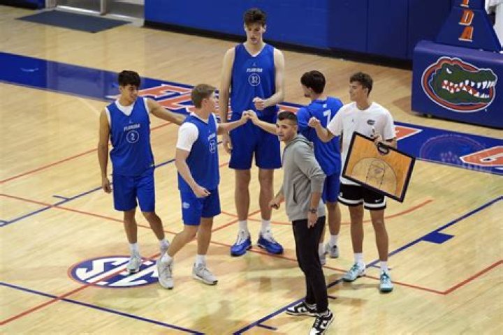 What is Buffalo basketball record?