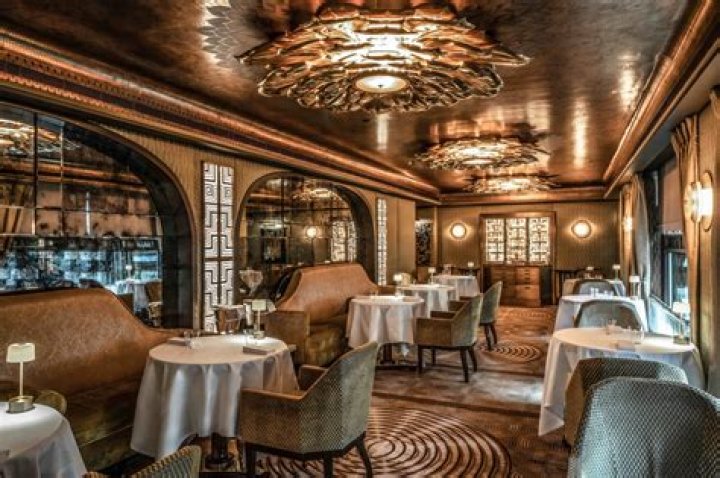 What is still room in restaurant?