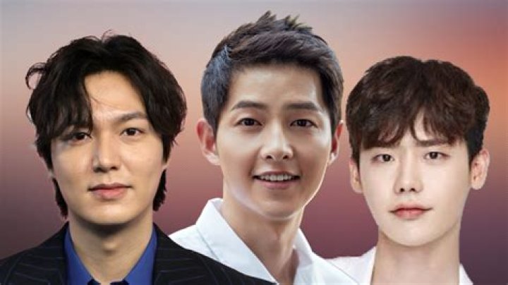 Which Korean actors birthday is today?