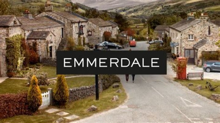 Who is leaving Emmerdale 2020?