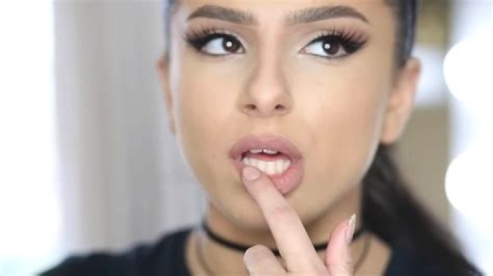 Why are matte lipsticks so drying?